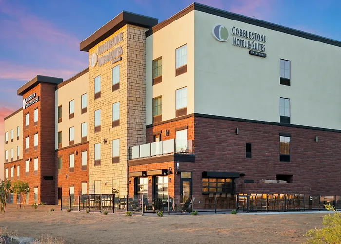 Hotel Cobblestone & - 4*
