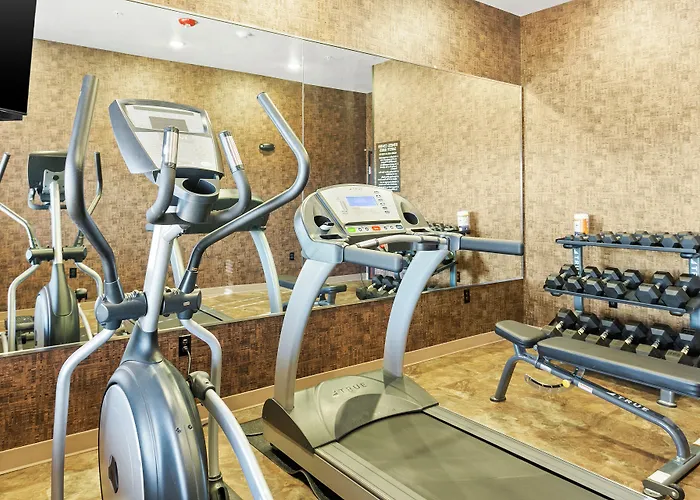 Hotel Cobblestone & -